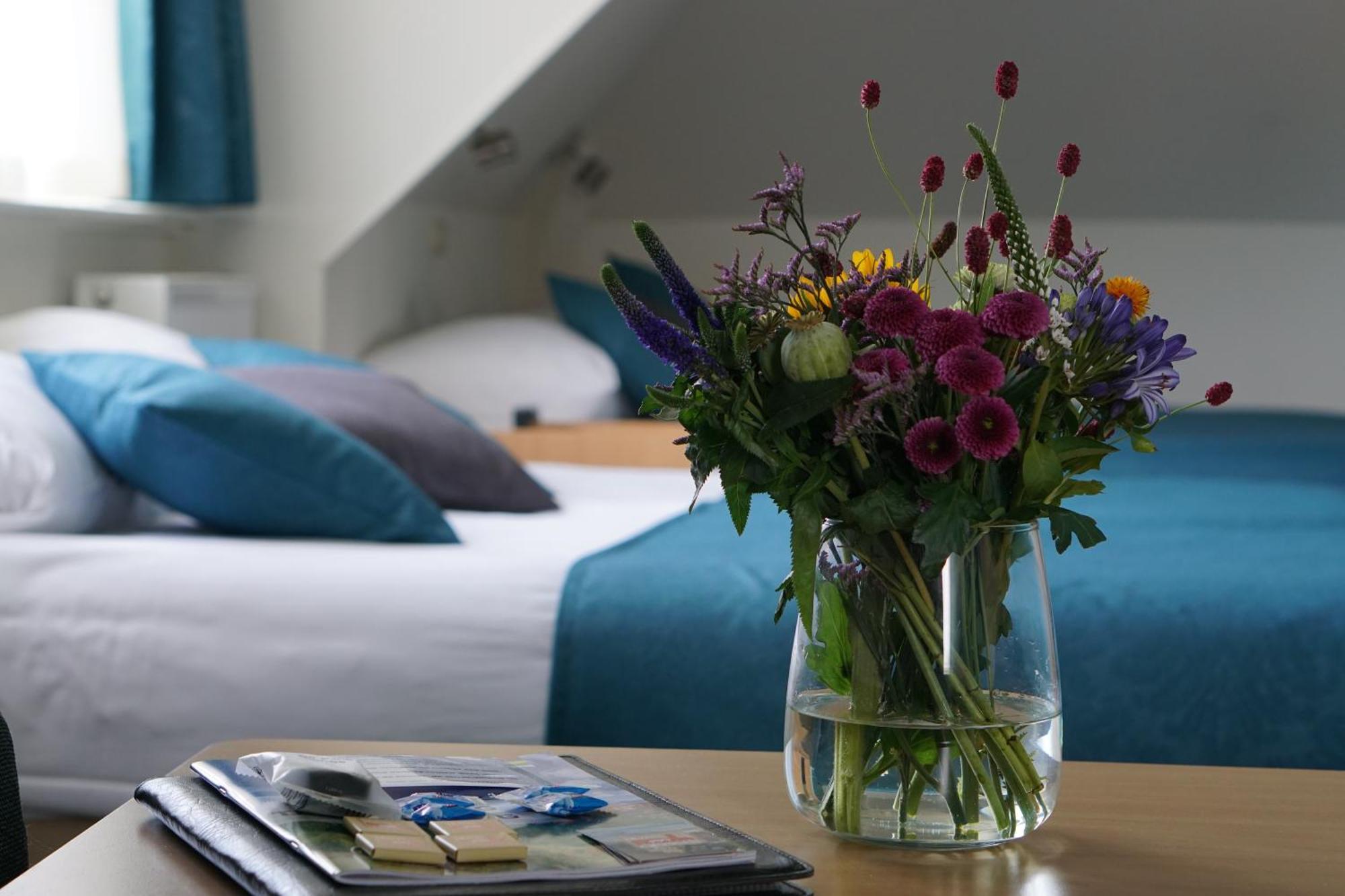 Hotel Oepkes West-Terschelling Zimmer foto